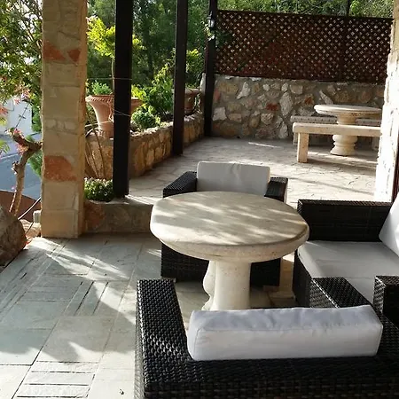 Garden Of Eden Villa Paphos Room photo